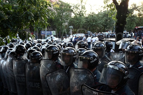 The US and Britain are concerned about the use of force at a rally in Yerevan